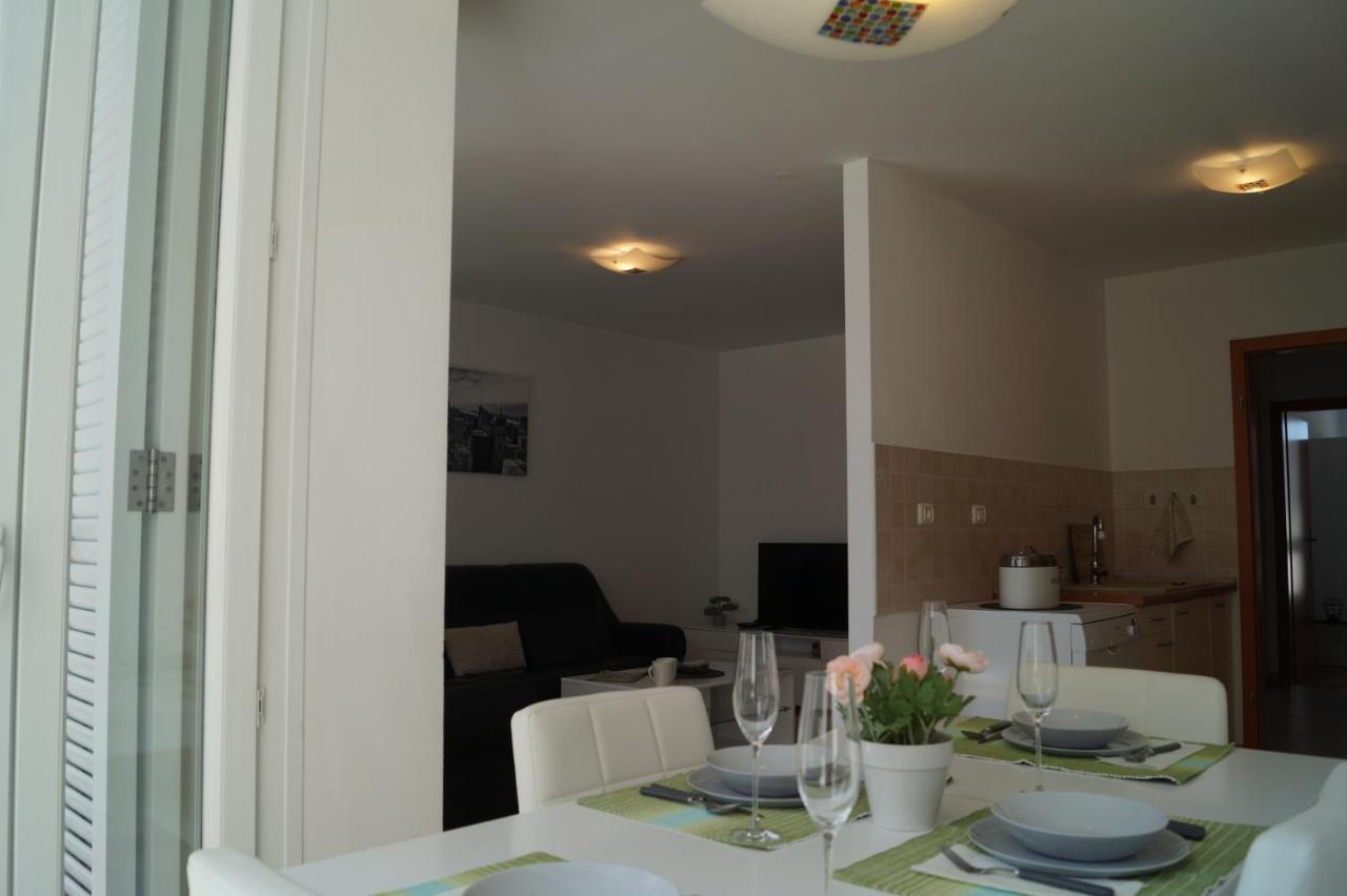 Apartamento Sonce Izola Exterior foto